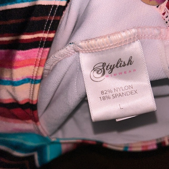 STYLISH Striped Retro Style Swimsuit with Adjustable Straps Size L - Picture 2 of 4